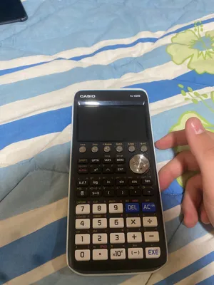 آلة حاسبة نوعية casio مثل رياضيات سات