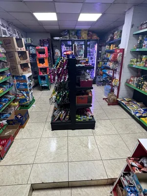 سوبر ماركت للبيع