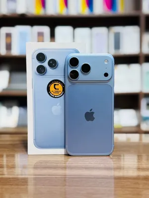 ايفون 18 برو ماكس ، 256GB شبه جديد مستعمل يومين فقط عدد دورات الشحن 3 مرات