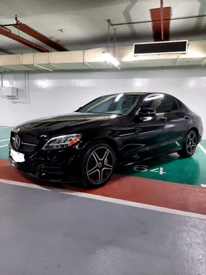 لهواة السيارات الفريدة والمتميزة مرسيدس C300 AMG 2020 ماشية 22 الف ميل كحالة الوكالة