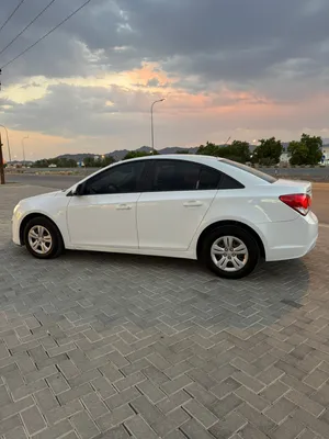 Used Chevrolet Cruze in Al Dakhiliya