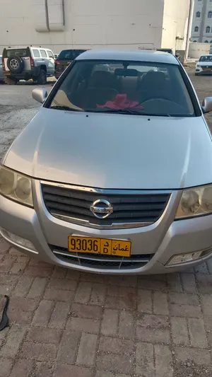 Nissan Sunny 2012