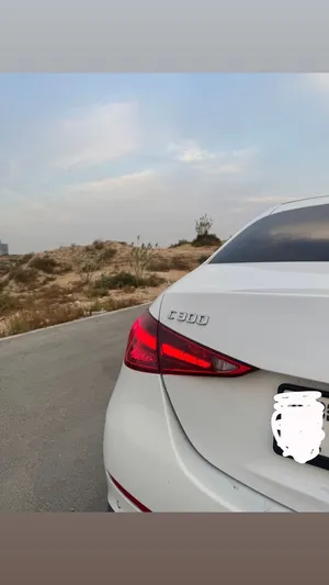 للبيع مرسيدس موديل 2022