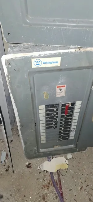قواطع كهرباء للبيع