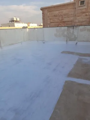 عوازل اسطح