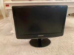 18.5 Samsung monitors for sale in Muscat