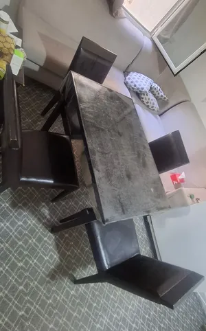 dinning table with 4 chairs 20 kd