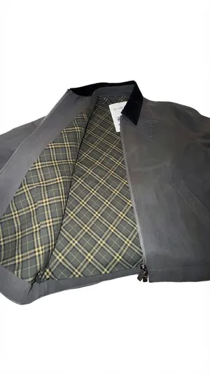 Burberry Jacket, Medium. Men. Price can be discounted for serious buyers (Attractive Discount)