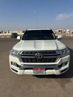 Used Toyota Land Cruiser in Al Ain