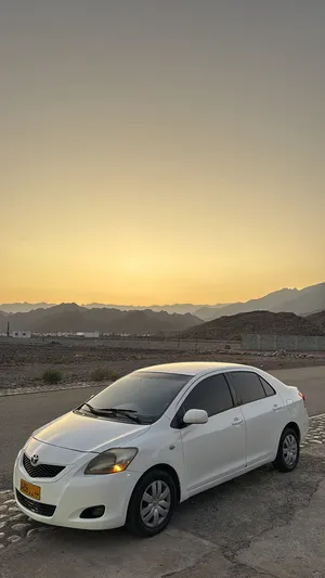 Used Toyota Yaris in Al Dakhiliya