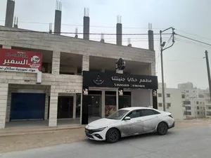 محلات للايجار مع طابق ثاني