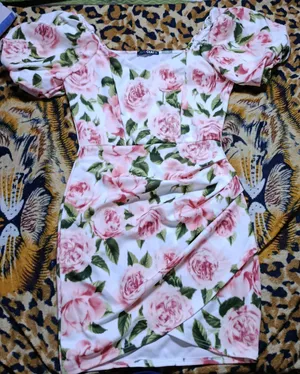 Take all for 250 dhs (Debenhams Quiz Dorothy Perkins dress)