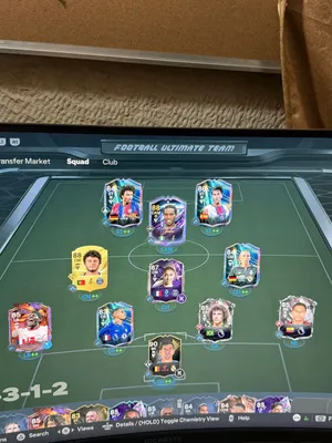 حساب بلايستيشن علي fc27 نسخة الاتميت مع تشكيلة بسعر مليون كوين وسيسون باس + 2000 fcكوين