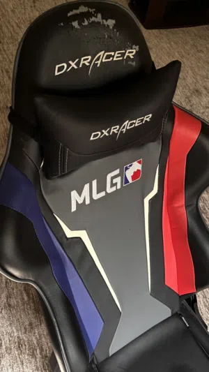 كرسي لعب بيعه مستعجله Dxracer MLG edition