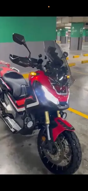 دراجه xadv 2018