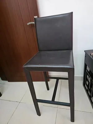 للبيع 4 كراسي بار طويلة،