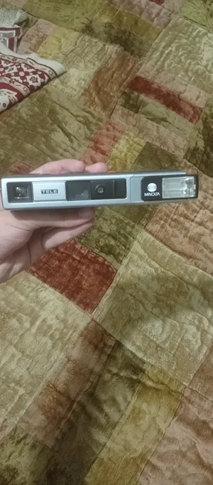 كاميرا جيب قديمة Camera Minolta Pocket Autopak  460Tx إصدار عام 1979 صناعة يابانية