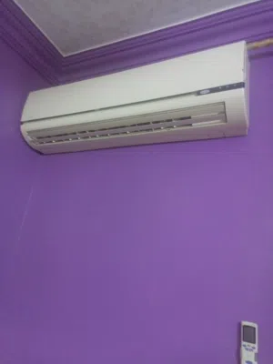 تكييف كاريير بارد ساخن 2.25حصان بحالة ممتازة