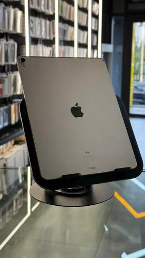IPAD PRO 12.9 (256GB) GEN 3 / ايباد برو الجيل الثالث 256 جيجا مستعمل بحاله الجديد بطاريه 93٪