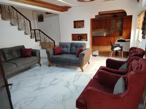 200 m2 4 Bedrooms Townhouse for Rent in Irbid Iskan Al Atiba'