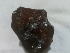 حجر كهرمان بلطيقي عالي الجوده