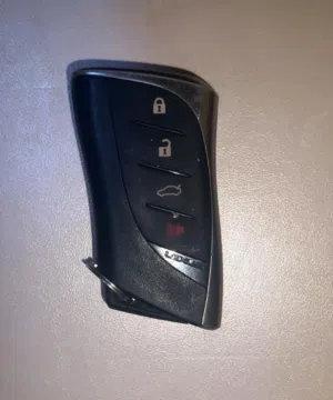 مفتاح لكزسES و LX 600 و NX