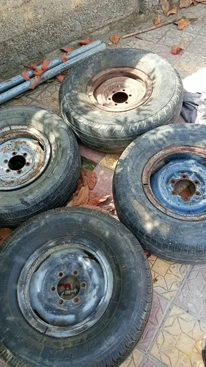 رنجات كلوزر قديم العدد 4 يحتاجن تنظيف وصبغ أصحاب سيارات كلاسك