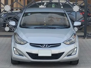Used Hyundai Elantra in Al Riyadh