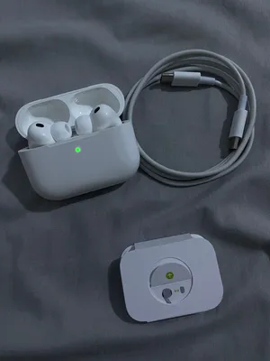 اير بودز 3 مستعمل بحالة الوكالة تايب سي مع جميع الاغراض Airpods pro 3 used like new (usb-c)