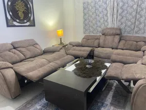 أطقم كنب امريكي دب مستعمل بحالة الوكالة والكلانير مستعمل بحالة الوكالة