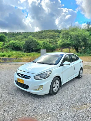 Hyundai Accent 2013