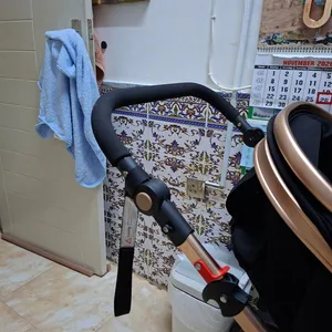 للبيع: عربة أطفال عملية وبسعر 35