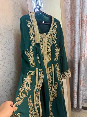 قفطان ملبوس مره فقط قياسة 2xl يلبس حد وزن 95 سعر البيع مستريته ب200 من السيخه ابيعه ب100