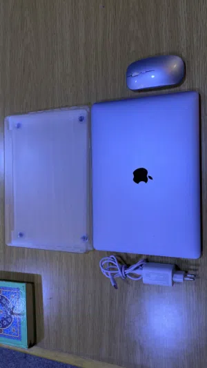 MacBook air pro in good condition