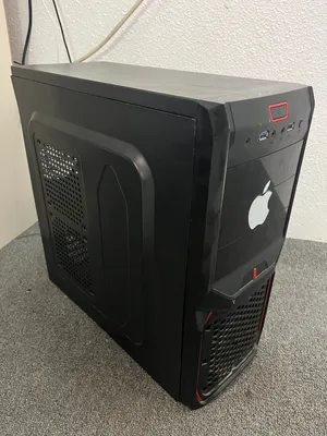 للبيع PC كامل مع شاشة وملحقاته على السوم