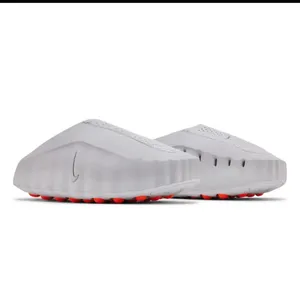 Nike Mind Slippers