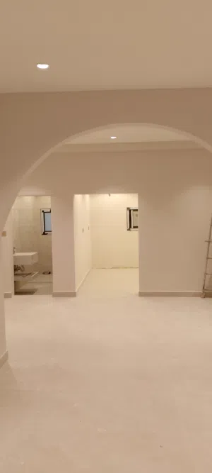 500 m2 4 Bedrooms Townhouse for Sale in Central Governorate Isa Town