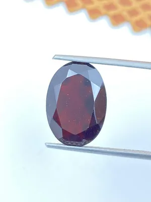 حجر جارنت أحمر طبيعي غير معالج natural untreated red garnet stone