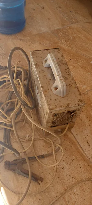 معدات للبيع