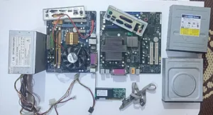 قطع pc ddr2 بيع شلع