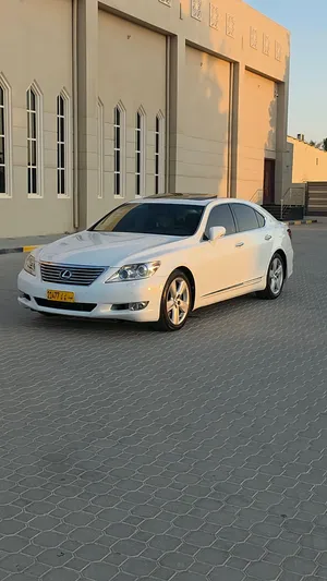 Used Lexus LS in Al Batinah