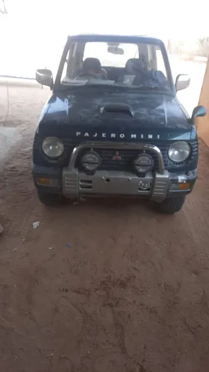 للبيع مني باجيرو شغاله نضيفه قير تماتيك الموتر فيه عزم يصلح للرمه رجاءا لا يتواصل إلا الجاد