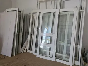 مجموعة كبيرة من المواد الصحية والسيراميك والبي في سي