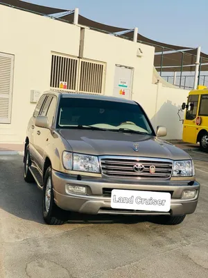 Used Toyota Land Cruiser in Abu Dhabi