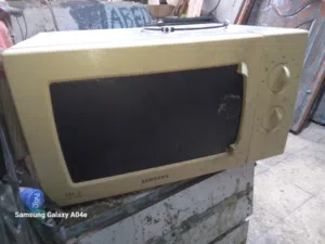 ميكرويف سامسونج شغال بدون صحن 8 دنانير