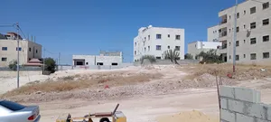 اليادودة/الرطيبة أرض للبيع سكن ج نقدا من المالك مباشرة انظر في الوصف للقطعة .
