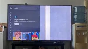 تلفاز فيليبس 65بوصه   مشكله بسيطه في الشاشه تصليح بسيط phillipes tv 65inch small problem gets fixed