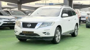 NISSAN PATHFINDER SV 2015