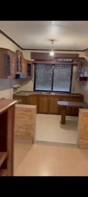 فرصه استثمارية شقق للبيع ماركا الشماليه