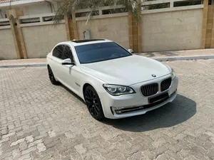 للبيع BMW 740Li موديل 2014